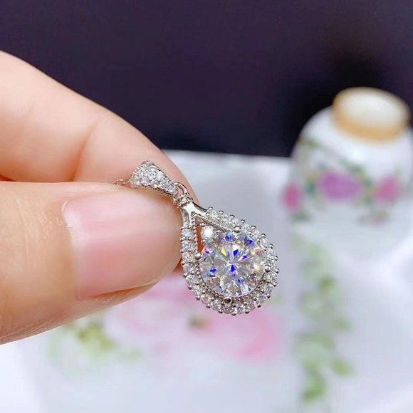 Certified 5ct. t.w. Moissanite Diamond Teardrop Halo Necklace NEW - Picture 5 of 13